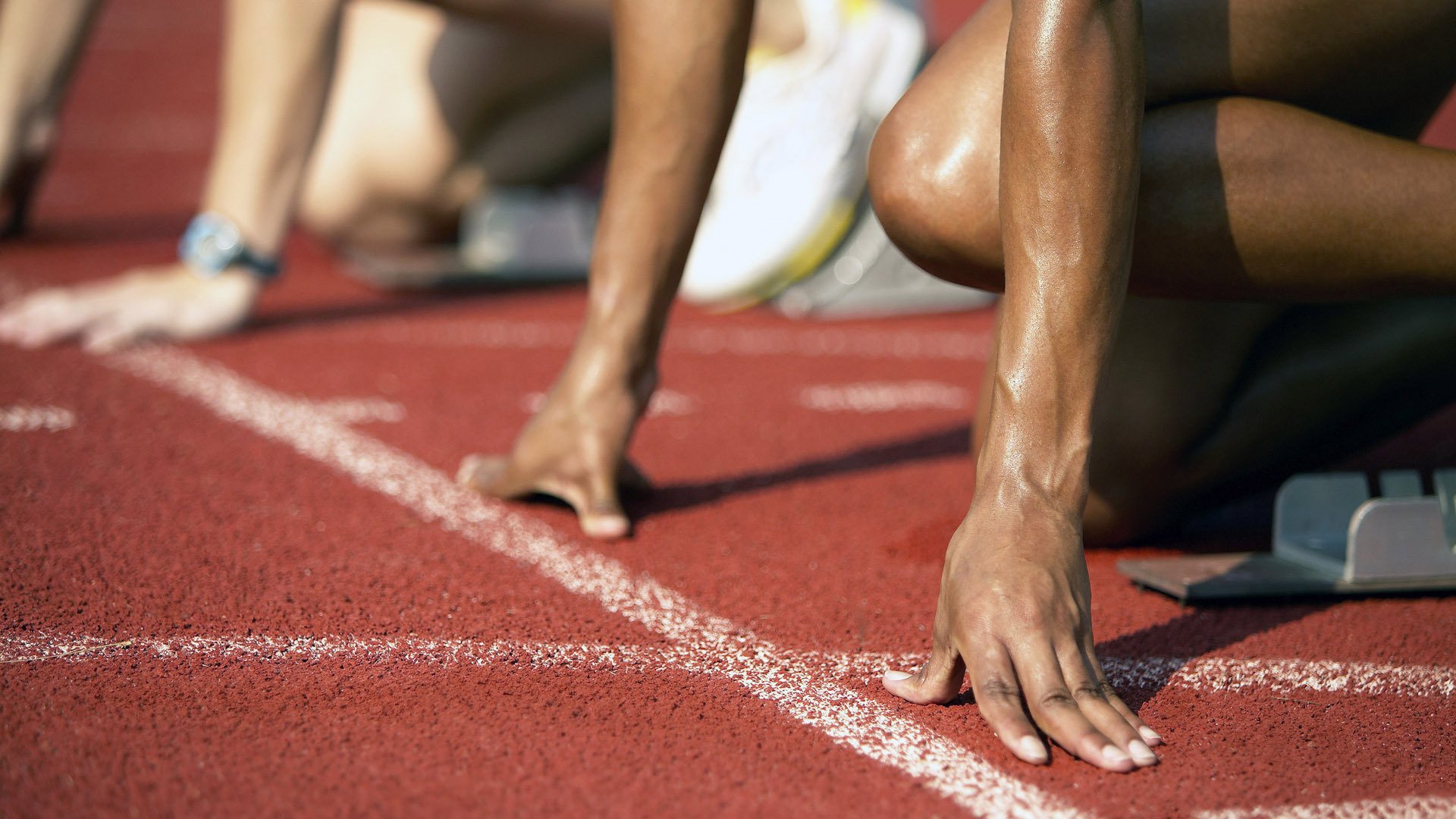 纳达尔宣布重返赛场，目标锁定红土荣耀，纳达尔在红土场上为什么那么强