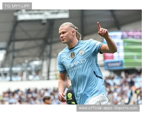 哈兰德禁区内的终结效率令对手后卫担忧,哈兰德fm 哈兰德禁区内的终结效率令对手后卫担忧,哈兰德fm