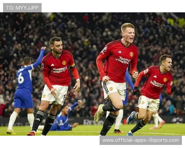 英超：曼联逆转取胜，争夺榜首战火不断！，2021年英超曼联